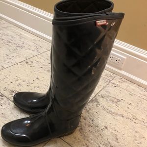 Hunter rain boots-Black patent quilted design sz 9